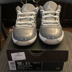 Jordan 11 Retro low BP (Gunsmoke)